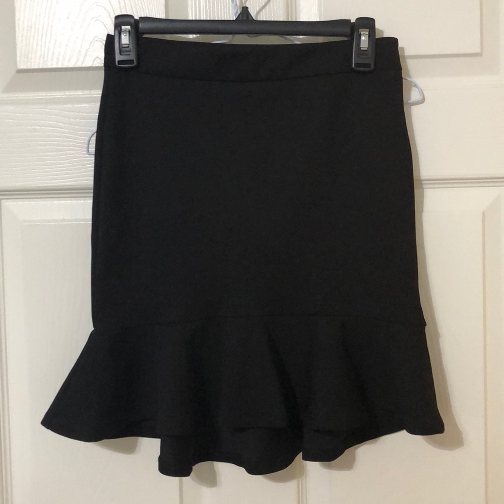 Forever21 High Waist Ruffle Hem Mini Skirt